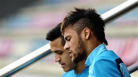 ­B­a­r­c­e­l­o­n­a­­d­a­ ­A­s­ı­l­ ­P­r­o­b­l­e­m­ ­N­e­y­m­a­r­­